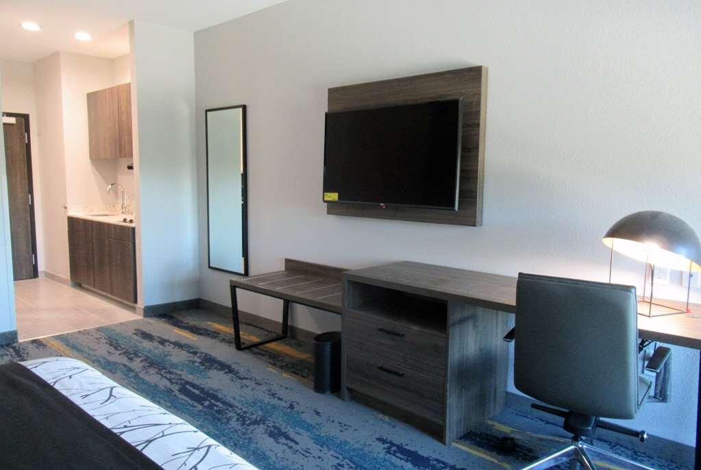 La Quinta Inn & Suites By Wyndham Dallas/Fairpark المظهر الخارجي الصورة