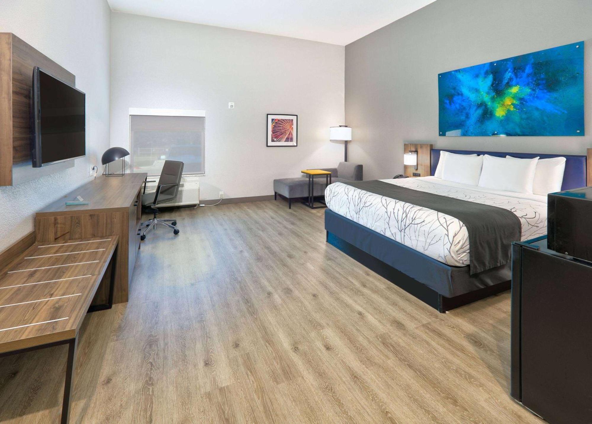 La Quinta Inn & Suites By Wyndham Dallas/Fairpark المظهر الخارجي الصورة